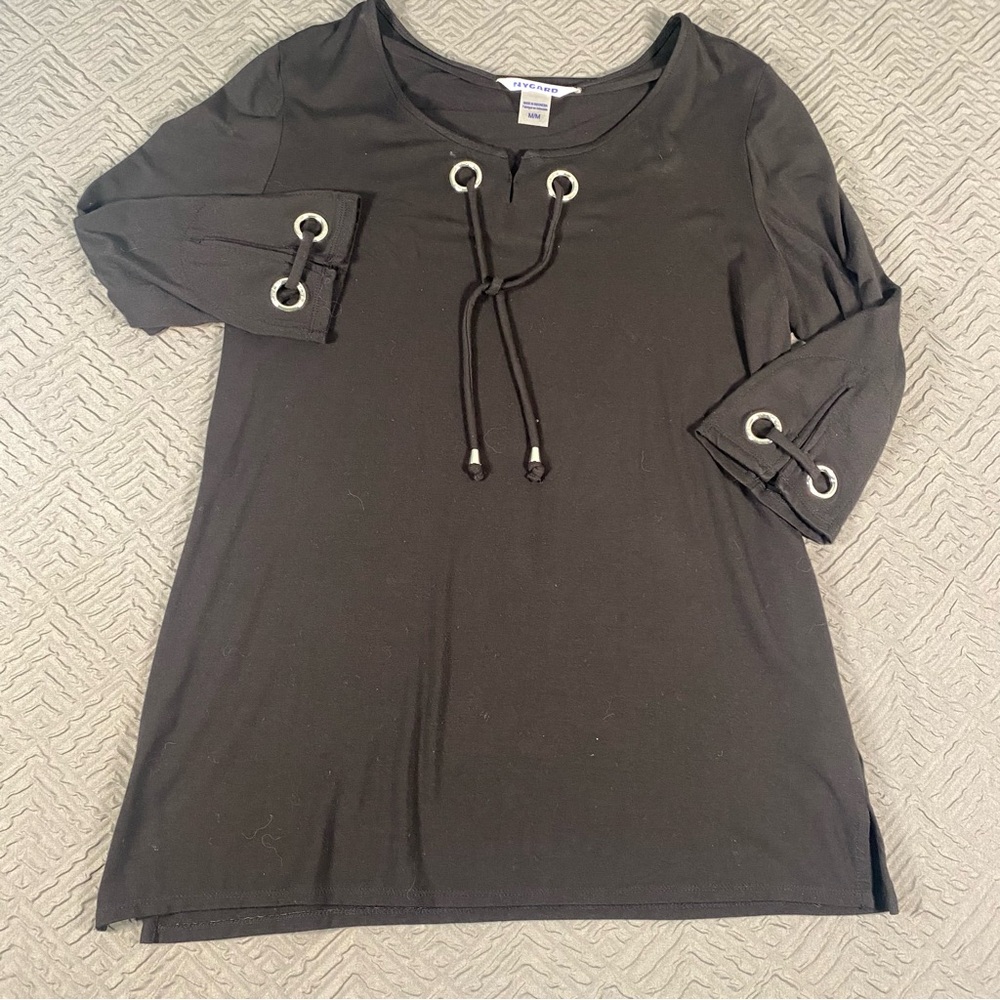 NY Gard Black Knit Tie Front Top Size Medium Grommet Accents EUC